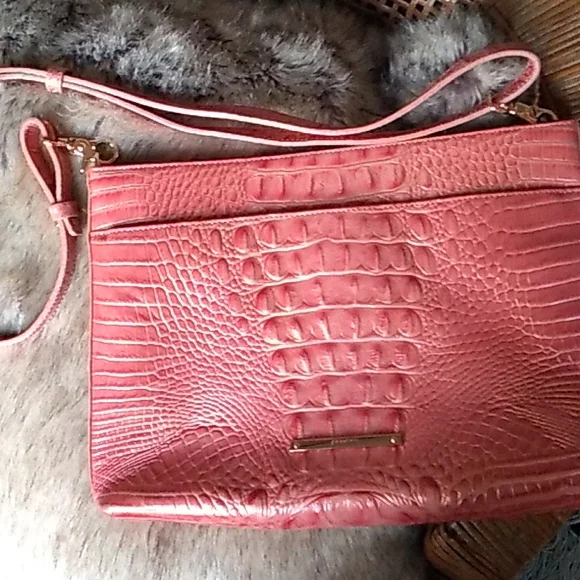 Brahmin Melbourne leather croc embossed cross-body handbag - Picture 3 of 10